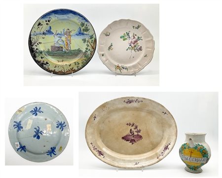 Manifatture diverse, secolo XVII-XVIII. Lotto composto da un orciolo in maiolic