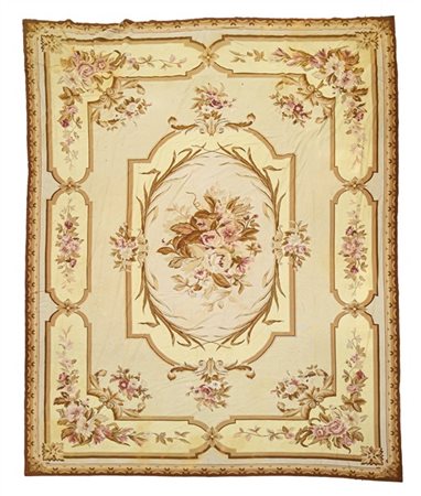 Tappeto piccolo punto in lana su canovacci di cotone con decoro Aubusson. Medag