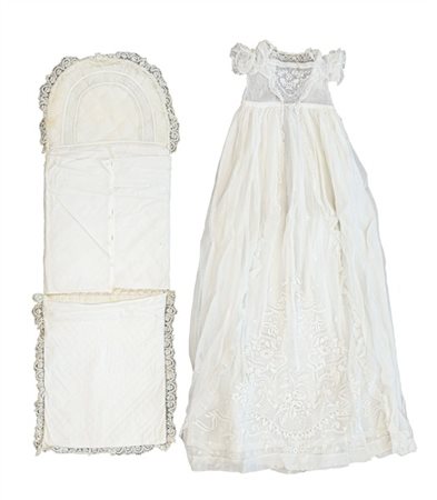 Port-enfant imbottito rivestito di cotone con decori in tulle e pizzo al tombol
