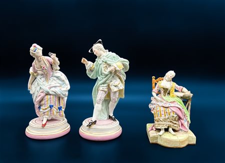 Manifatture diverse, secolo XIX. Lotto composto da coppia di figure galanti e d