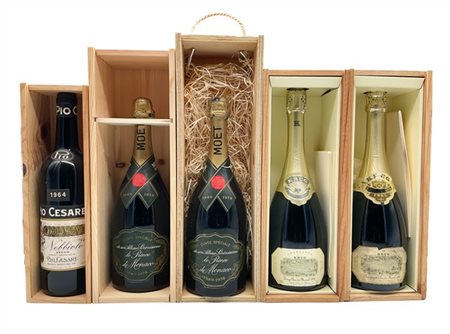 Lotto composto da quattro bottiglie di champagne di cui due Krug e due Moët & C