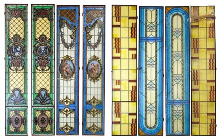 Lotto composto da quattro coppie di ante, un'anta e due pannelli in vetro polic