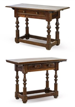 Due tavoli da parete in legni vari con gambe tornite raccordate da traverse, un