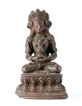 Scultura di Buddha Amitayus in bronzo. 
Tibet, secolo XIX 
(cm 9x14) (difetti e