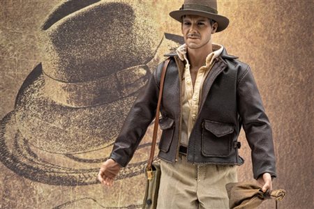 Action figure da collezione raffigurante Indiana Jones nel film “I predatori de