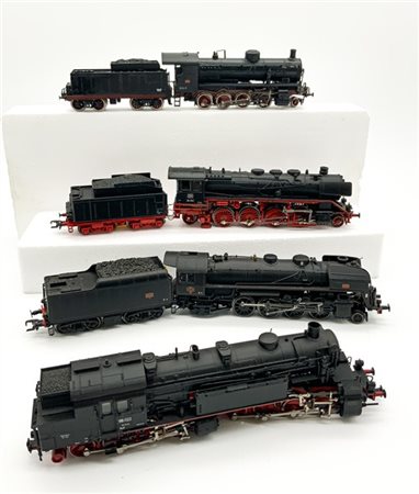 Rivarossi Quattro diverse locomotive a vapore: DB 39.254, Deutsche Reichsbahn 96