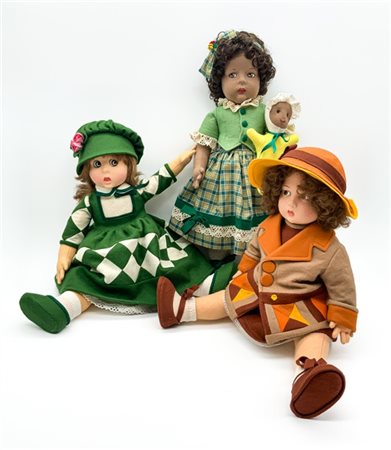Lenci Tre diverse bambole in panno Lenci (h cm 50). Torino, edizione anni '90, d