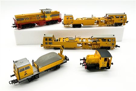 Lotto composto da due rincalzatrici ferroviarie Liliput "Plasser & Theurer", du