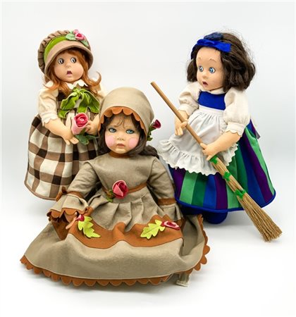 Lenci Tre diverse bambole in panno Lenci (h max cm 55). Torino, edizione anni '8