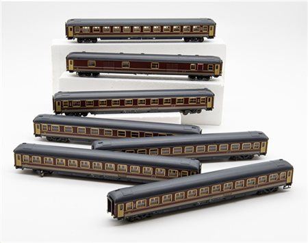 Rivarossi Lotto composto da sei carrozze passeggeri FS di 1° e 2° classe e una c