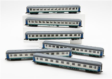 Roco Lotto di sei carrozze passeggeri FS di 1° e 2° classe in livrea XMPR (lievi