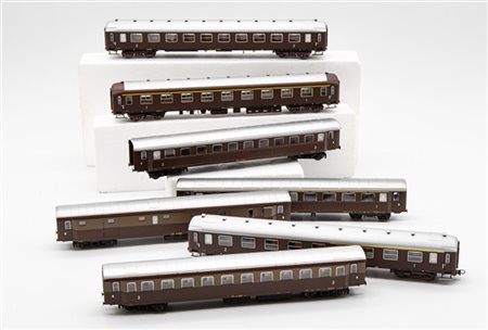 A.C.M.E. Lotto di sei carrozze passeggeri FS 1*, 2° e 3° classe e una carrozza b