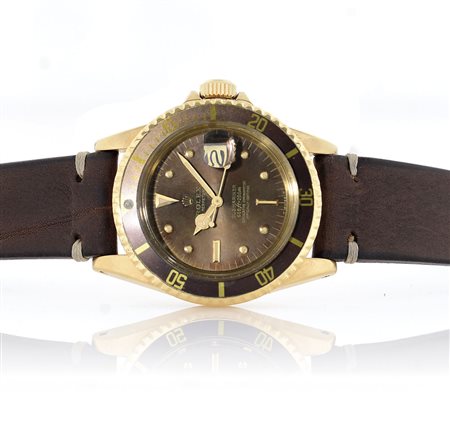 ROLEX REF. 1680ROLEX OYSTER PERPETUAL SUBMARINER "TROPICAL DIAL" REF. 1680...