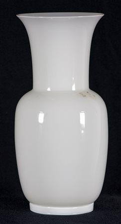 Venini Italia Vaso Opalino, Vaso opalino in vetro di Murano cm 29x13 Firma...