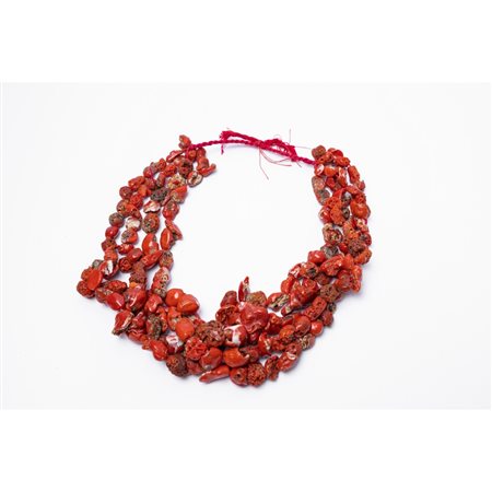 QUATTRO FILI di corallo spugnoso