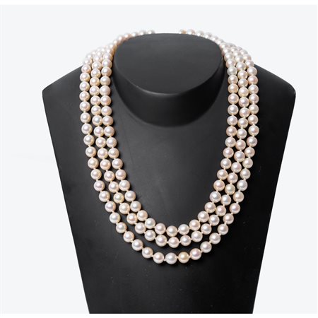 COLLANA tre fili di perle con susta in oro bianco 18 KT