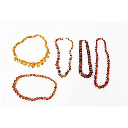 CINQUE COLLANE in ambra