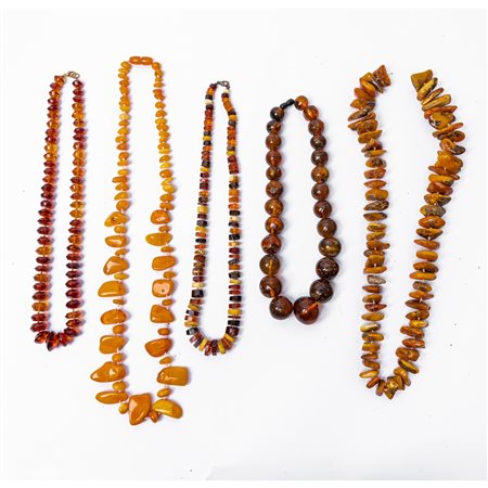 CINQUE COLLANE in ambra