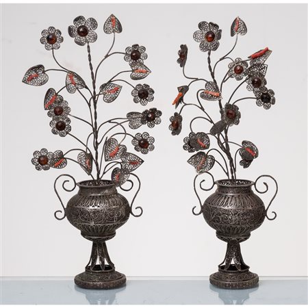 OFFICINE SICILIANE DEL XIX SECOLO, Coppia di porta palme