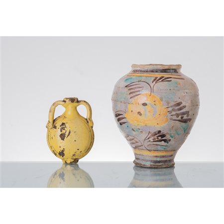 MANIF. SICILIANA XIX SEC., Vaso contenitore e piccola fiasca