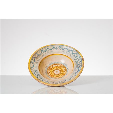 MANIFATTURA DELL'ITALIA CENTRALE DEL XVII SECOLO, Piatto