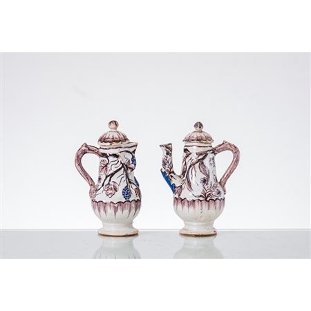 MANIFATTURA ITALIANA PRIMA METÀ XIX SECOLO, 2 piccoli versatoi