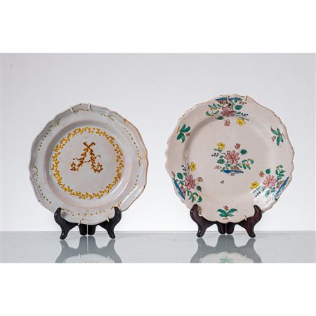 MANIFATTURA EUROPEA DEL XIX SECOLO, Due piatti