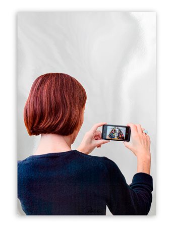 MICHELANGELO PISTOLETTO (1933) - Donna che fotografa la Venere degli stracci, 2015