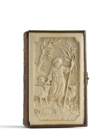 Manifattura del secolo XIX. Placca in avorio scolpito raffigurante Gesù Buon Pa