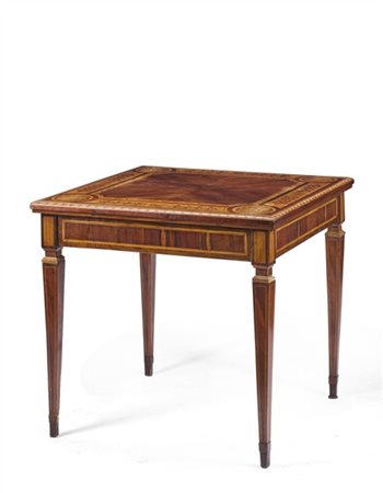 Giuseppe Maggiolini (Parabiago 1738 - 1814) (attr) 

Tavolo da gioco lastronato