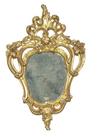 Gruppo di quattro ventole in legno intagliato e dorato a mecca con cornice sago