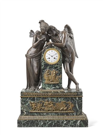 Pendola da appoggio in marmo Verde Alpi e bronzo patinato sormontato da scultur