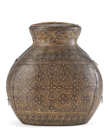 Custodia sagomata per vaso a doppio guscio realizzata in cartone rivestito in p