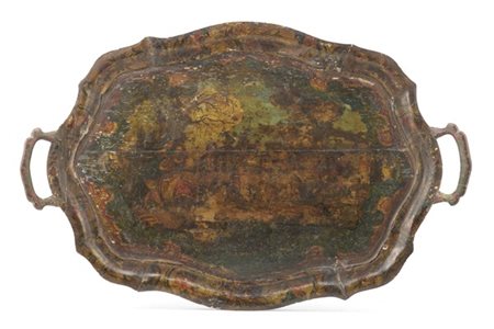 Arte del secolo XVIII. Vassoio biansato a profilo mistilineo in legno dipinto e