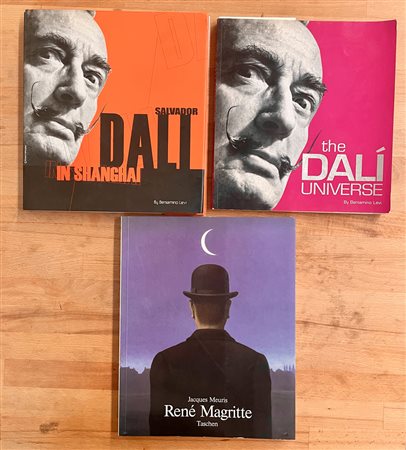 SALVADOR DALÌ E RENÉ MAGRITTE - Lotto unico di 3 cataloghi