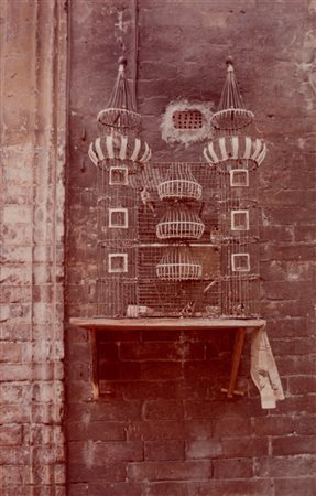 Luigi Ghirri (1943 - 1992)  - Urbino dalla serie "Italia ailati", 1975