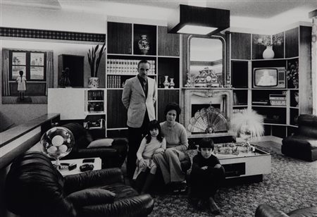 Gianni Berengo Gardin (1930 - 2025)  - Emilia Romagna, Dentro le case , 1980s