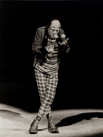 Izis Bidermanas (1911 - 1980)  - Senza titolo (Cirque d'Hiver), 1962