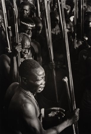 George Rodger (1908 - 1995)  - Napori Karamota, 1958