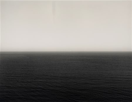 Hiroshi Sugimoto (1948)  - Caribbean Sea, dalla serie "Seascapes", 1980
