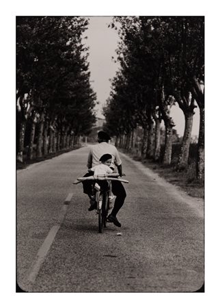 Elliott Erwitt (1928 - 2023)  - Provence, 1955