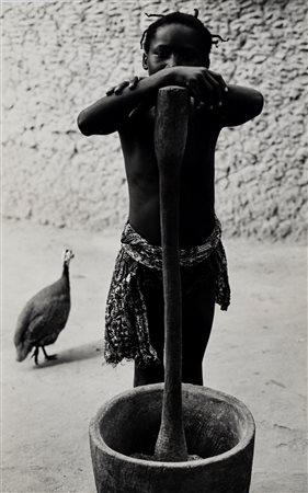 Fulvio Roiter (1926 - 2016)  - Villaggio Senufo, 1973