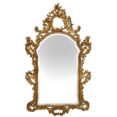 Specchiera in cornice dorata