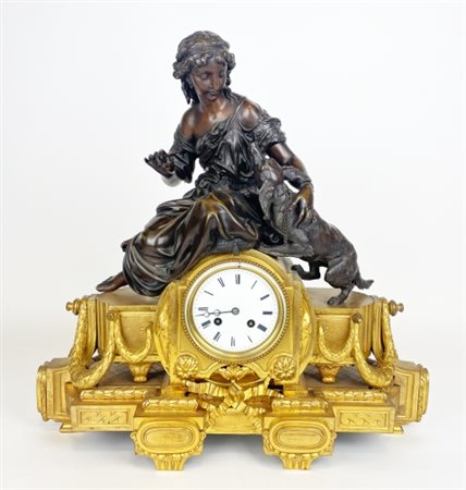 Orologio da tavolo, 19° secolo, bronzo dorato, 50 x 50 x 18 cm