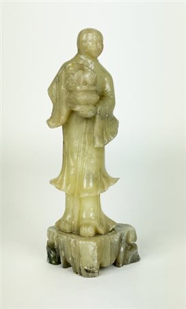 Cina, scultura in pietra ollare raffigurante un nobile di corte, 20° secolo 7...