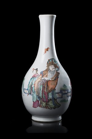 Vaso a bottiglia in smalti Famiglia Rosa decorato in smalti e dorature con un...