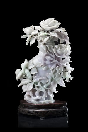 Vaso con coperchio in giadeite verde mela e lavanda, adornato da rami...