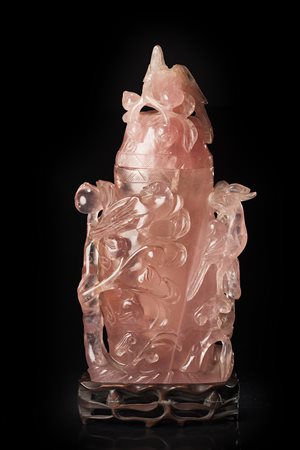 Vaso in quarzo rosa intagliato con fiori e uccelli a rilievo (leggeri...