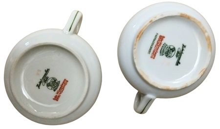  
Lotto di 2 tazze in Porcellana dell'aeroporto di Braunschweig 
 