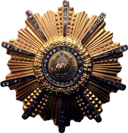  
Romania, Repubblica Popolare, Ordine del 23 Agosto, Insegna di prima classe metà XX sec.
 55x55mm